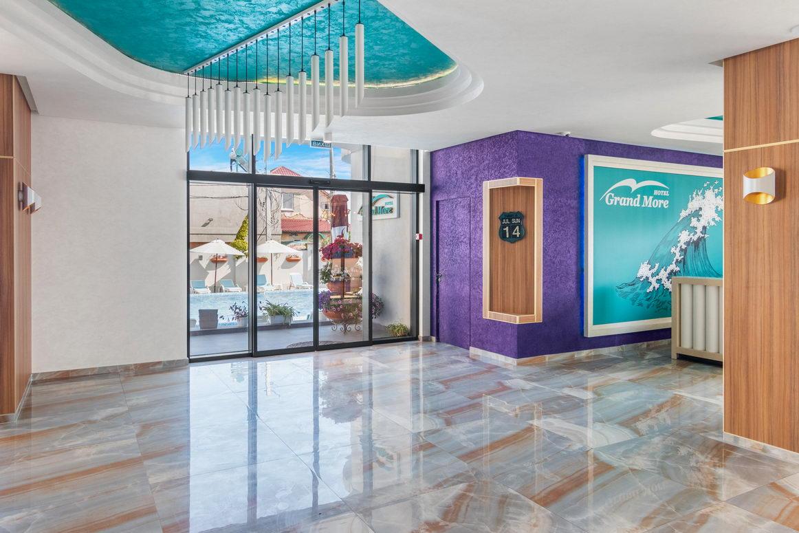 Hotel Grand More Zatoka Zewnętrze zdjęcie