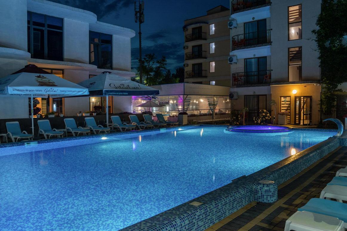 Hotel Grand More Zatoka Zewnętrze zdjęcie